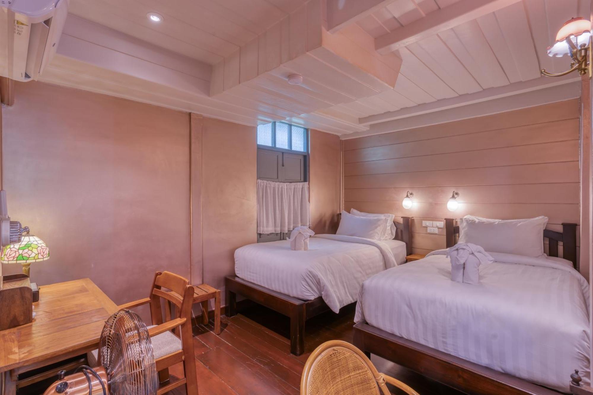 Priya Boutique House Bed & Breakfast Bangkok Ngoại thất bức ảnh