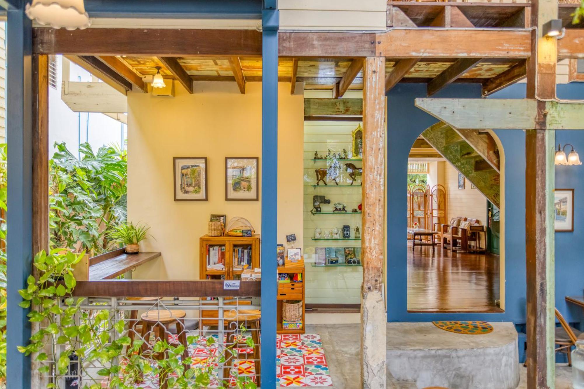 Priya Boutique House Bed & Breakfast Bangkok Ngoại thất bức ảnh