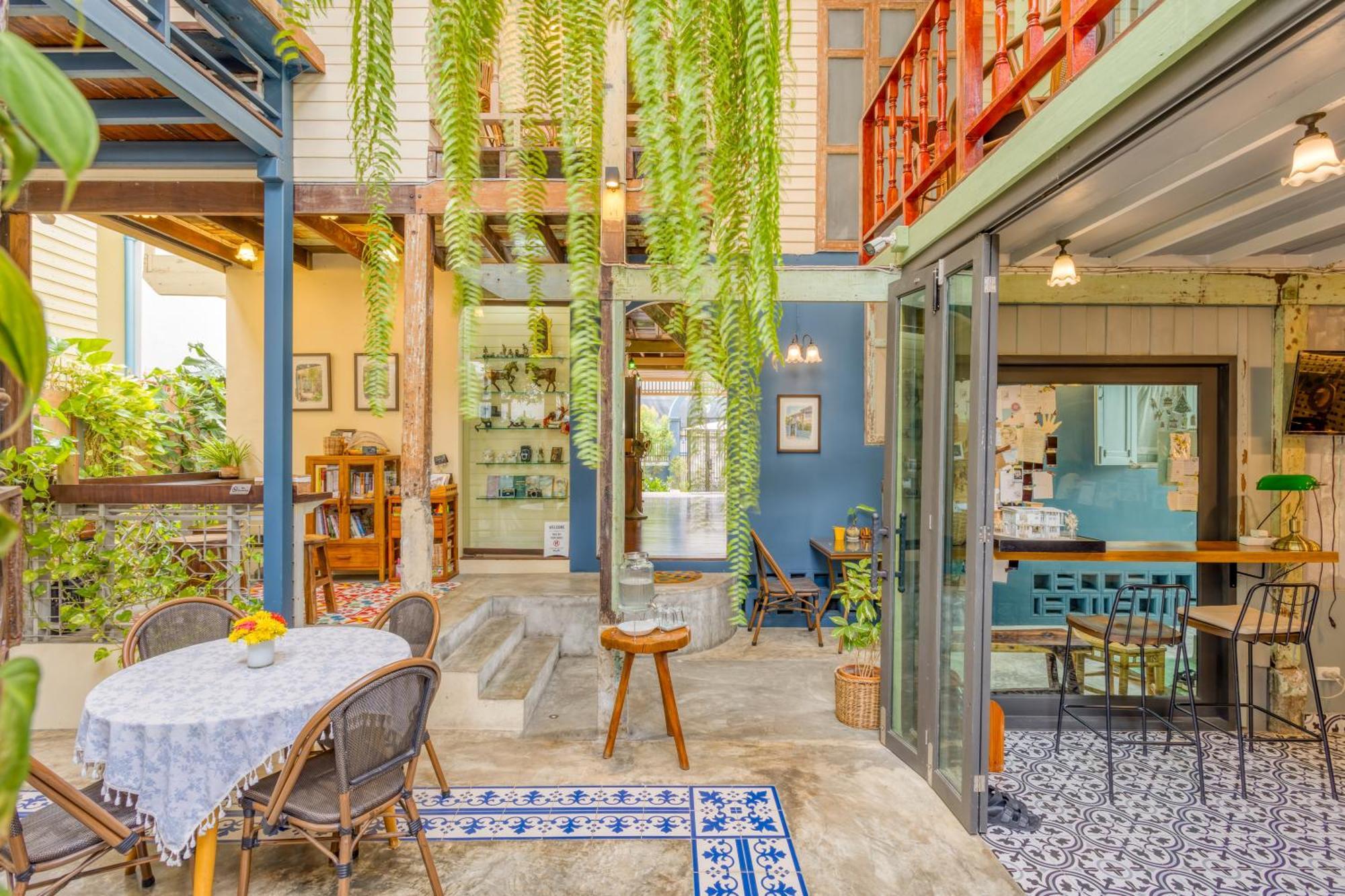 Priya Boutique House Bed & Breakfast Bangkok Ngoại thất bức ảnh